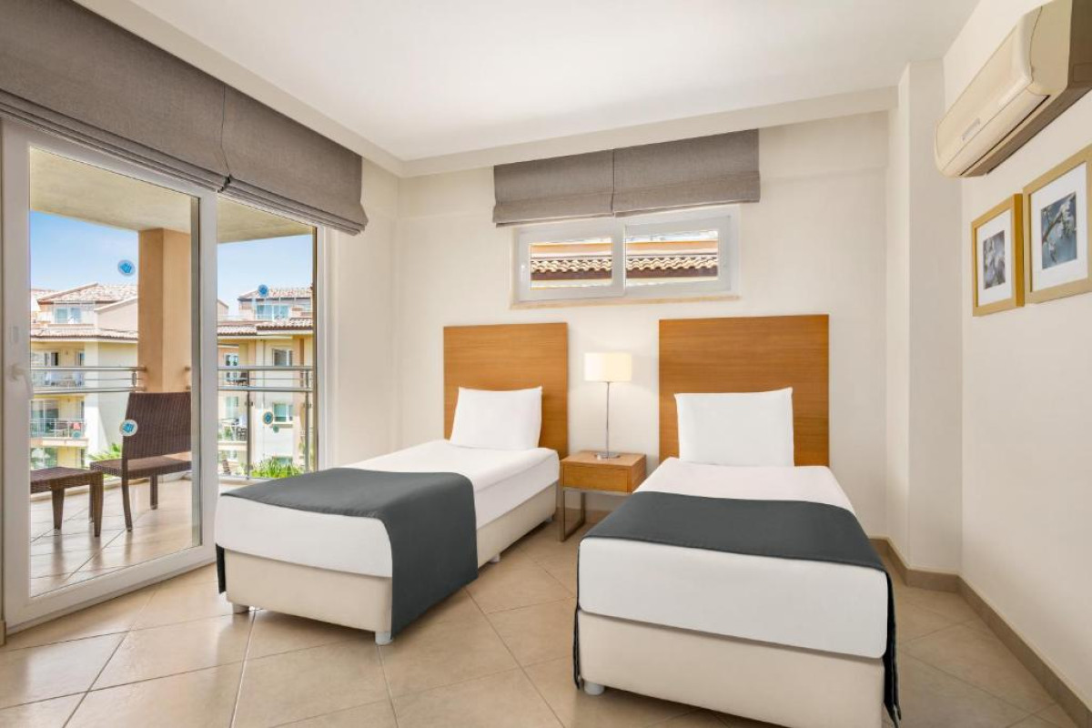 UNIQUE RESIDENCE HOTEL GOLF  SPA
