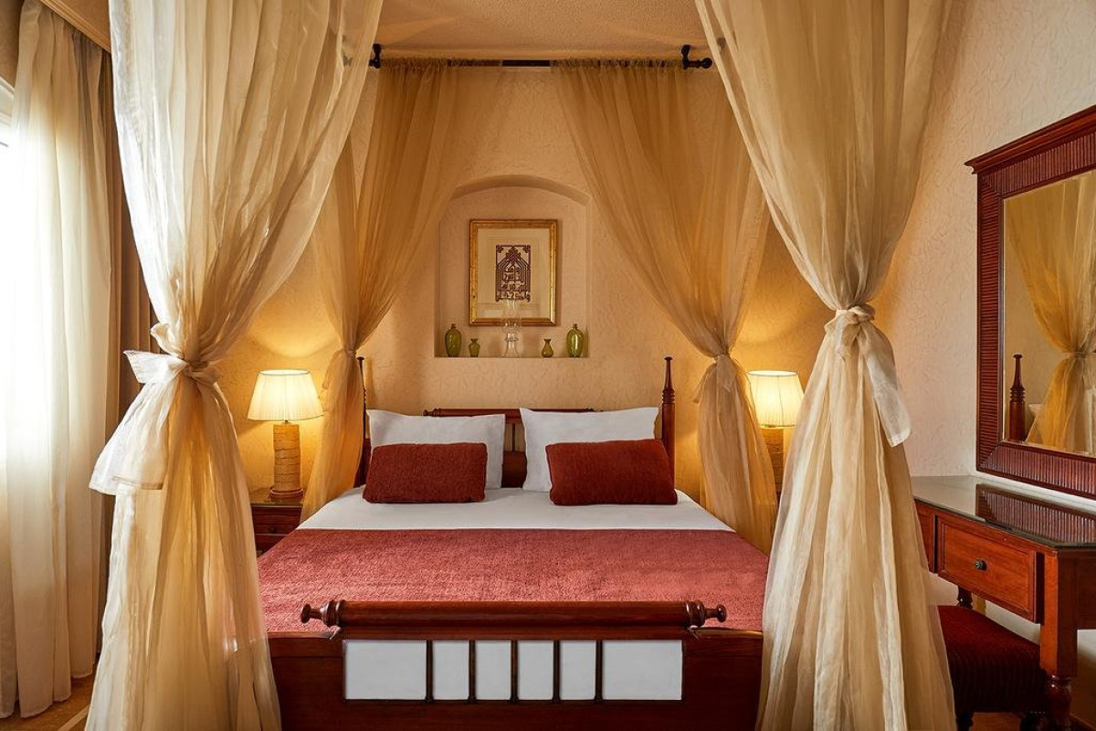 IBEROTEL MAKADI BEACH