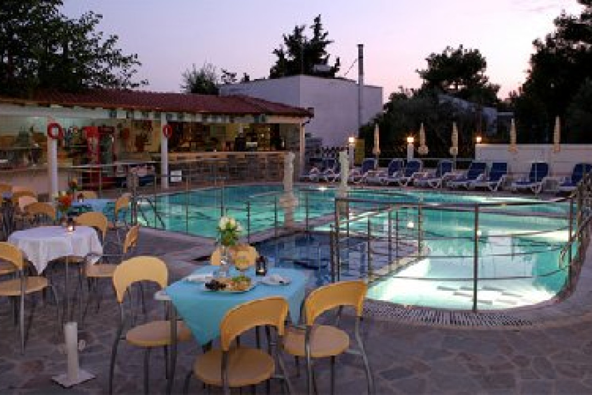 Sirines Hotel (Potos)