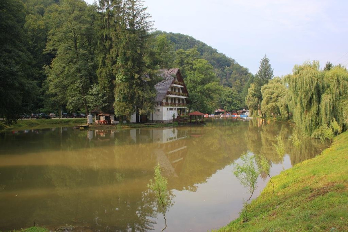 Lacul Linistit