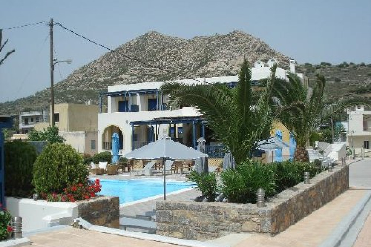 Emporios Bay (Emborios)