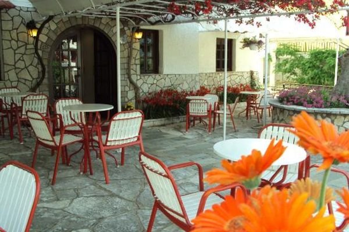 Nostos Hotel (Perigialion) (F)
