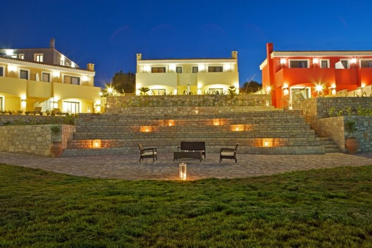 Carme Villas Resort (C)