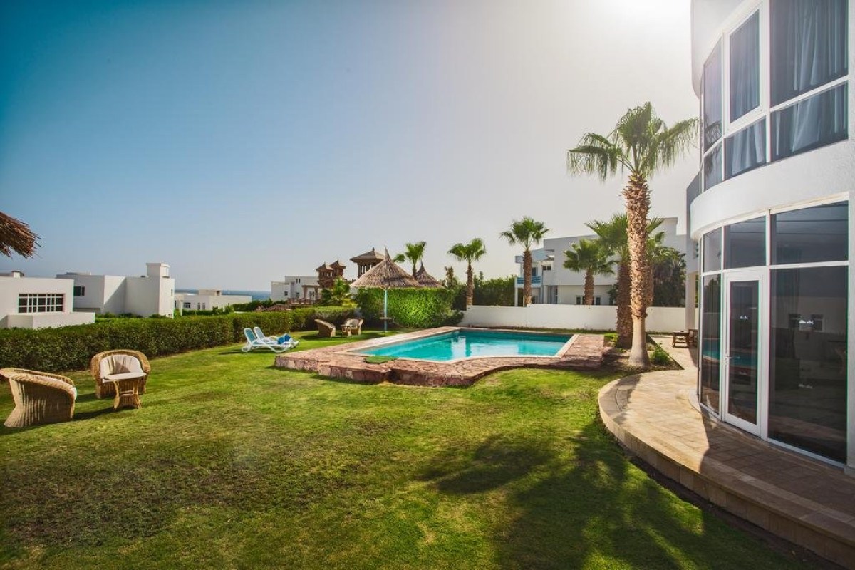 JOLIE VILLE GOLF RESORT