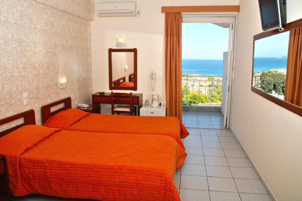 Captains Hotel  (Argassi)