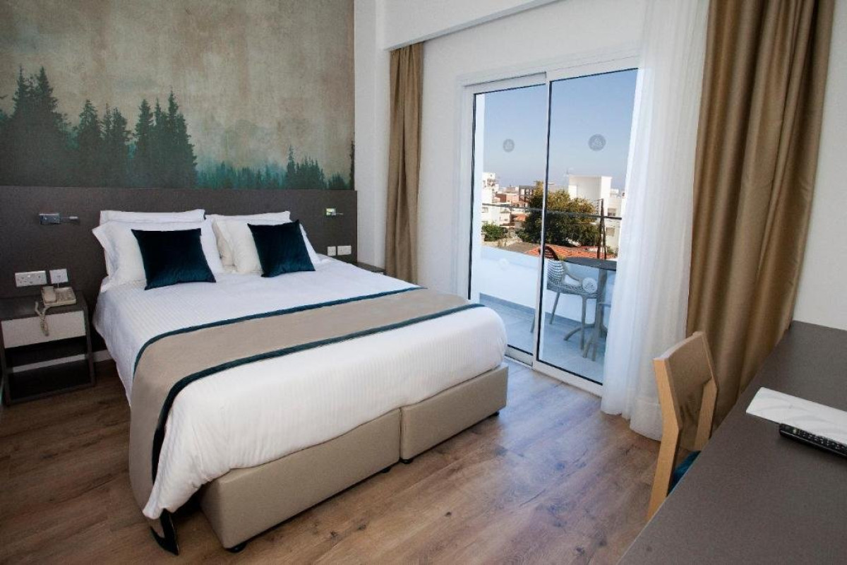 PEFKOS HOTEL (Limassol)
