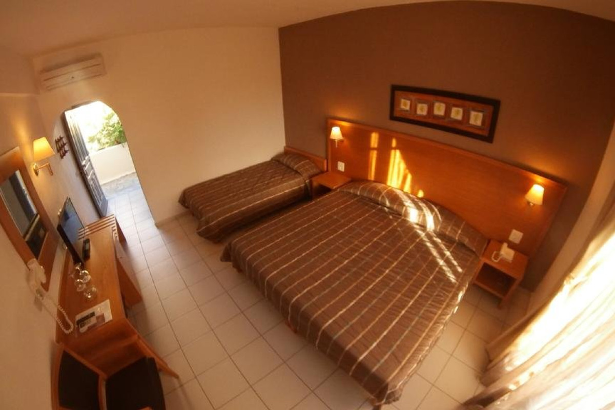 Europa Beach Hotel (Analipsi)
