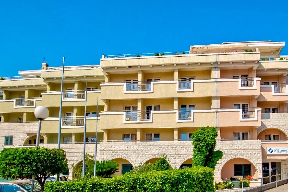 WGrand Hotel (R)