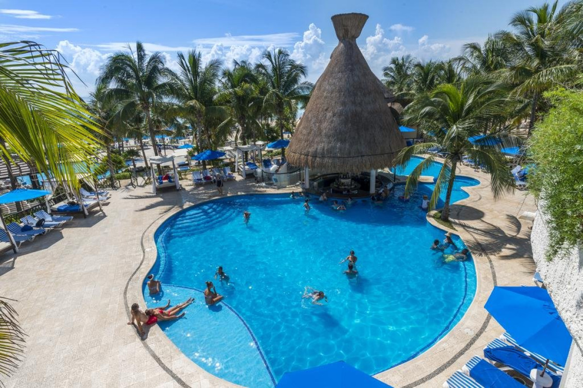 The Reef Playacar