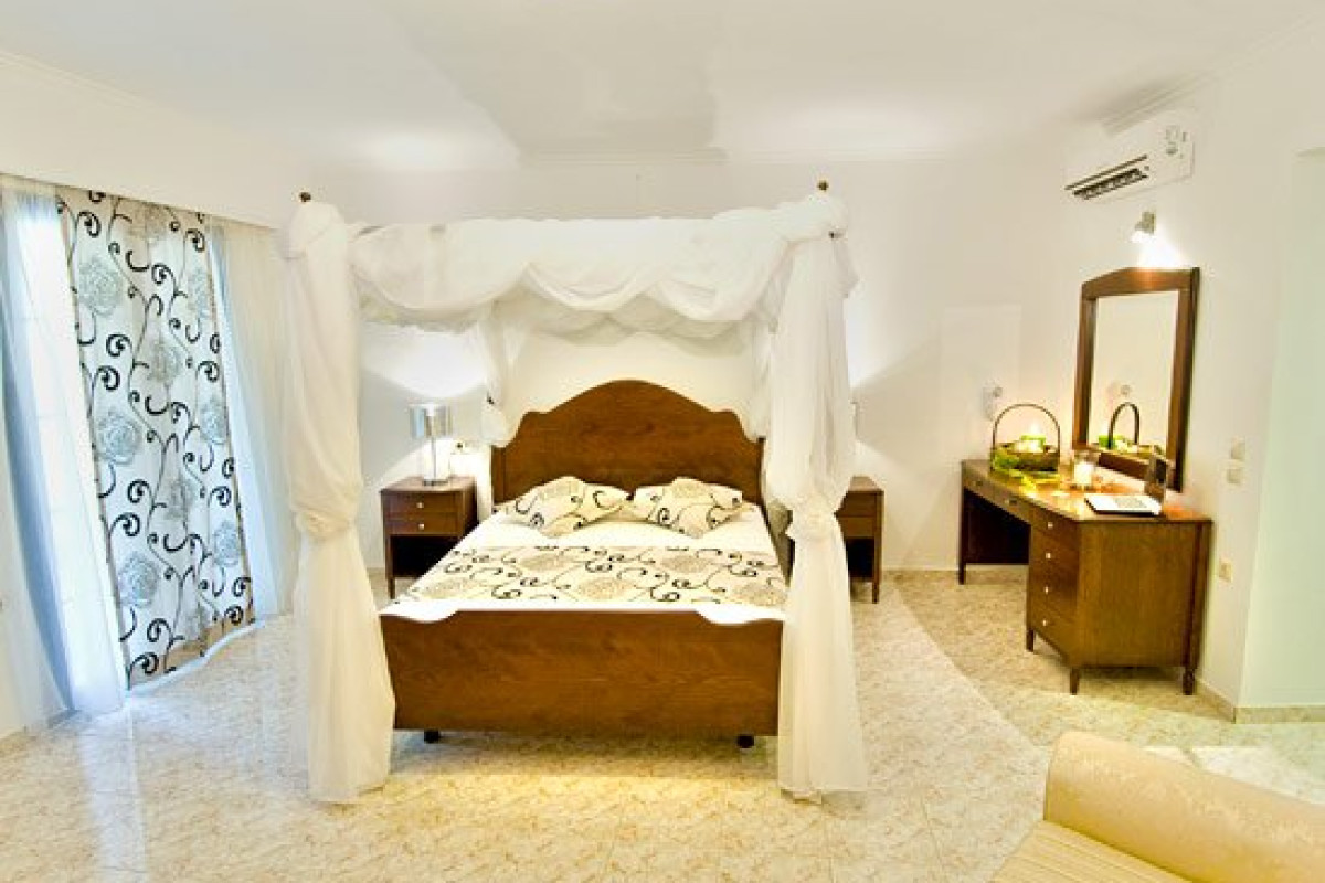 Golden Sun (Suites) Resort - adults only (Kalamaki)