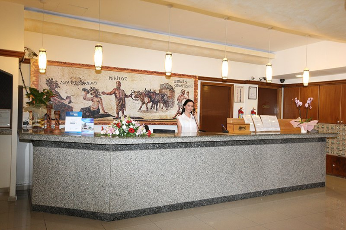 VERONICA HOTEL