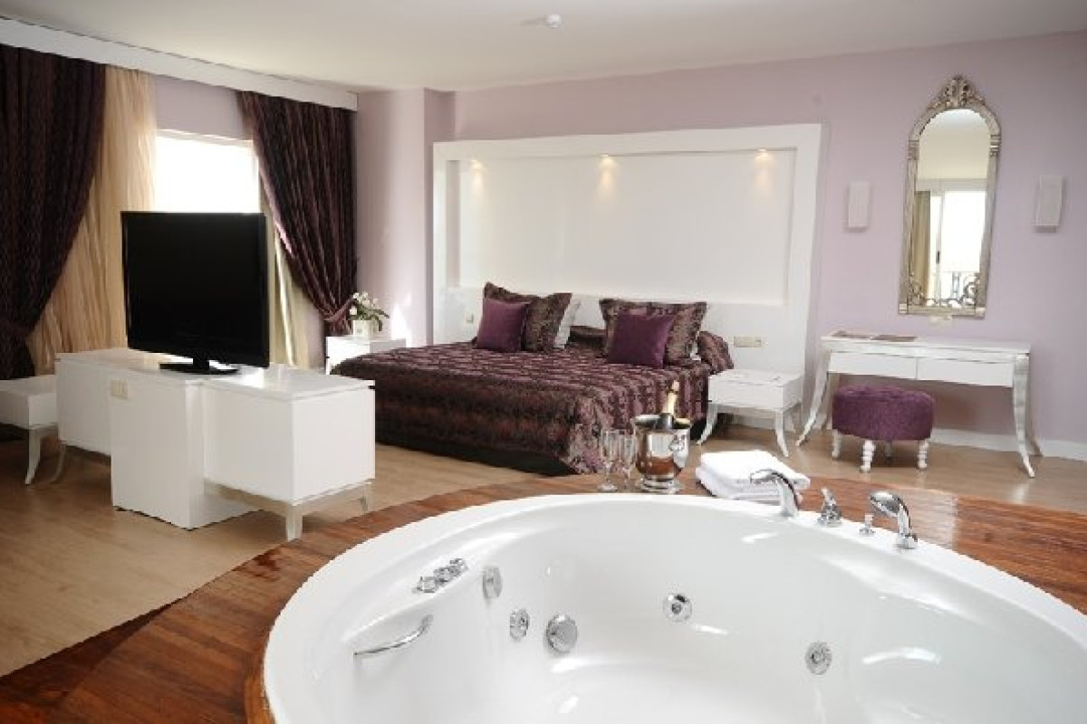 ROMA BEACH RESORT (+15 ADULT ONLY)