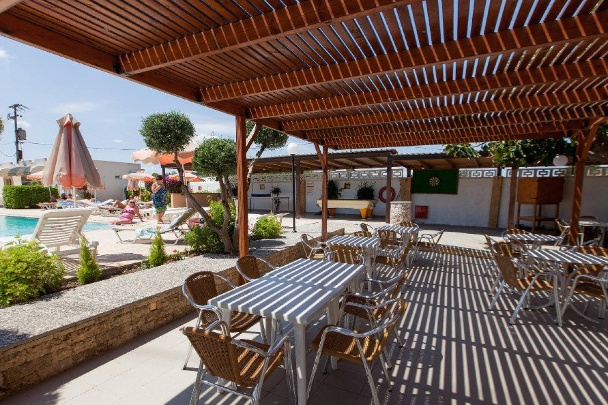 Meliton Hotel (Tholos)