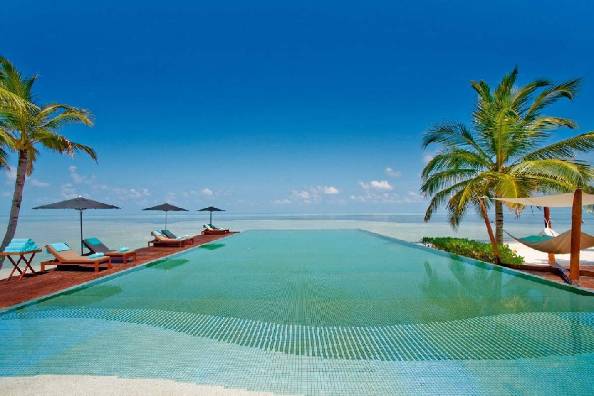 LUX South Ari Atoll Resort