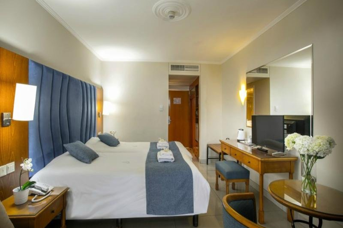 ANASTASIA BEACH HOTEL