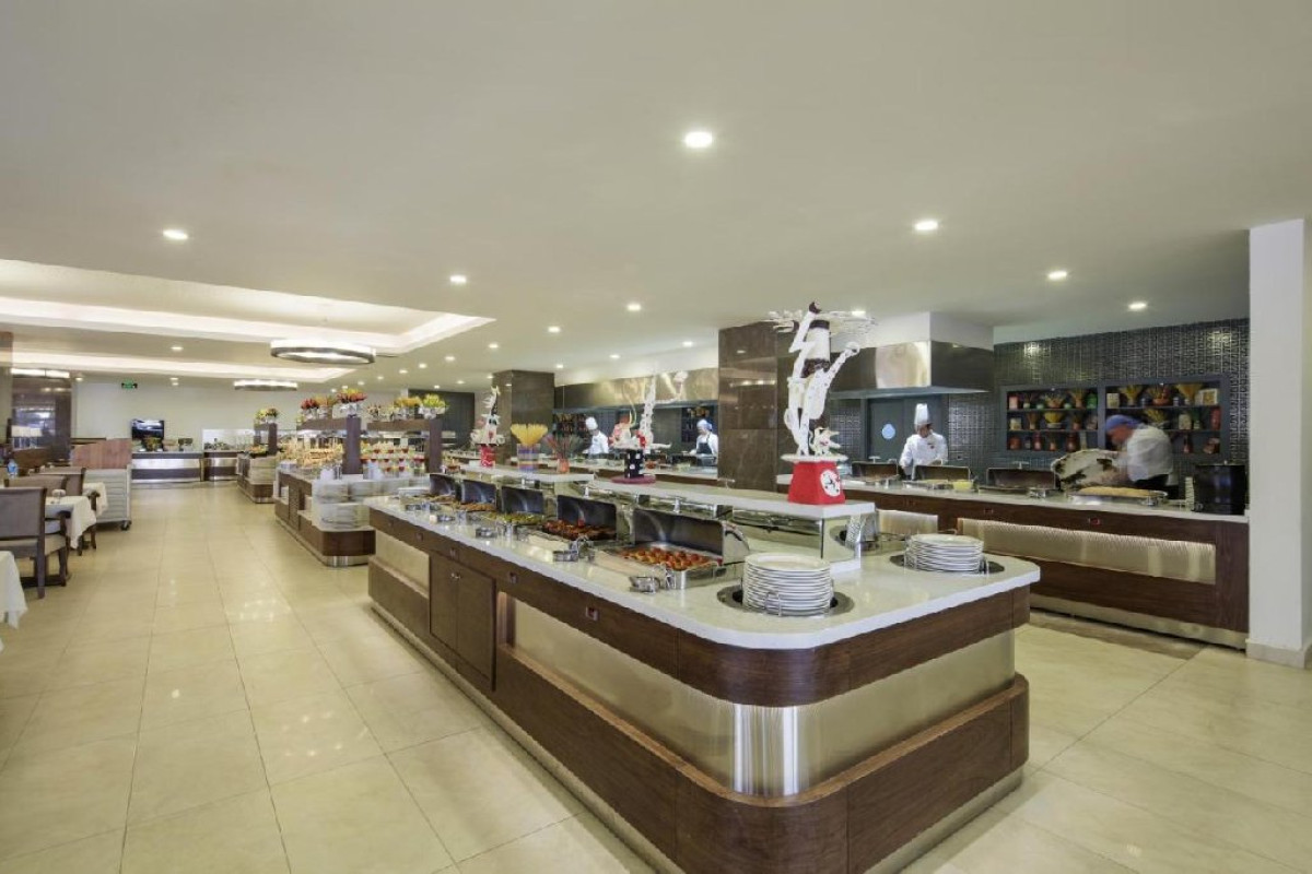 RAMADA HOTEL AND SUITES