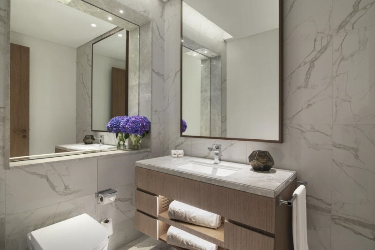 Al Jaddaf Rotana Suite Hotel