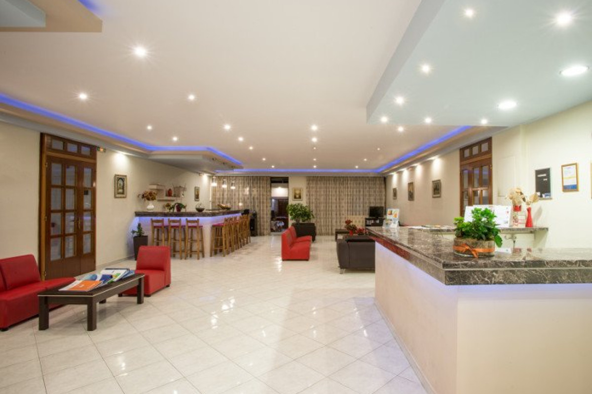 Meliton Hotel (Tholos)