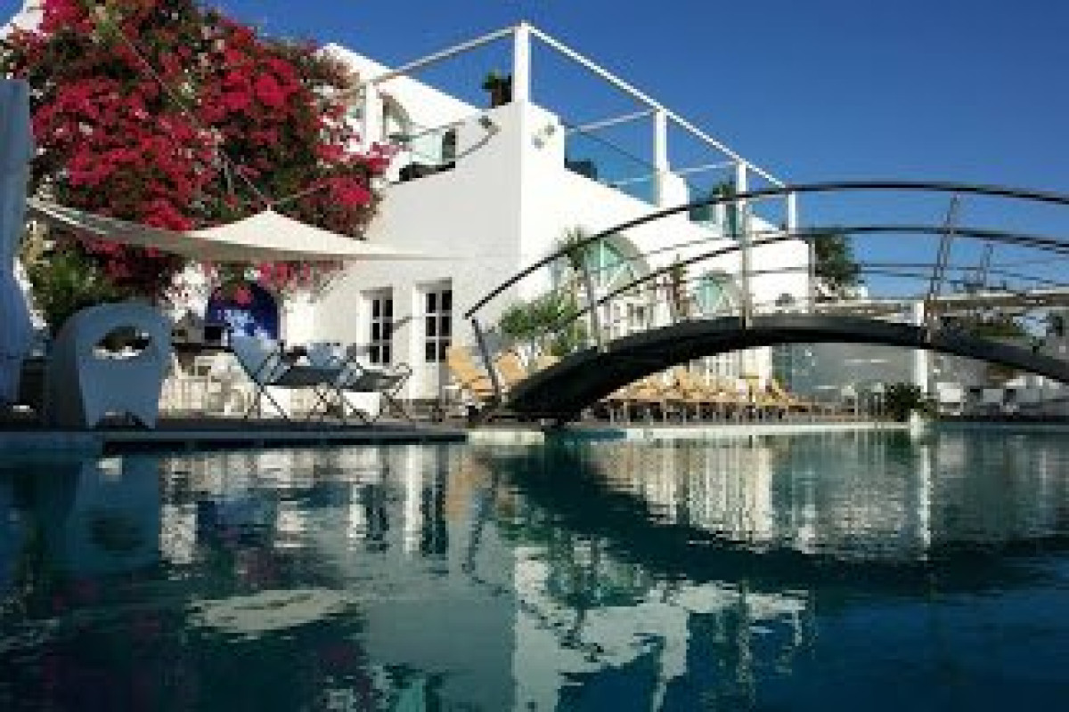 Theoxenia Boutique Hotel (Fira - Santorini)