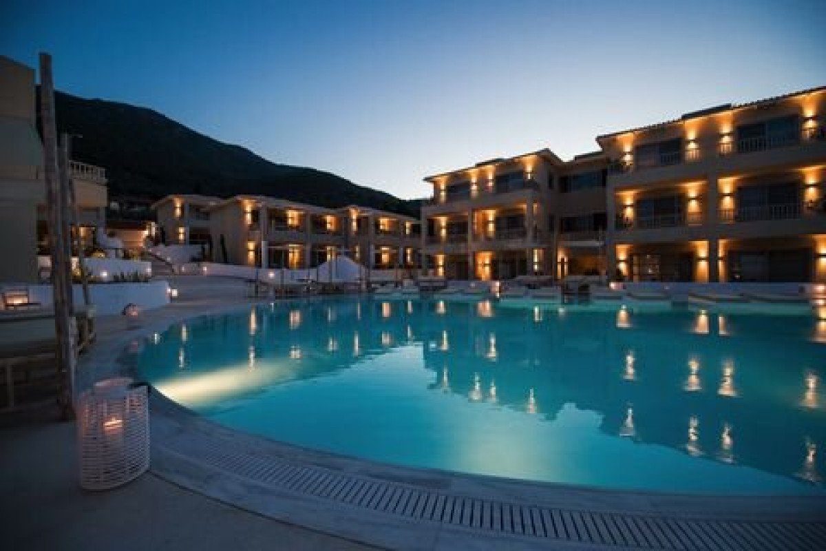 Crystal Waters Sapphire Hotel (F)