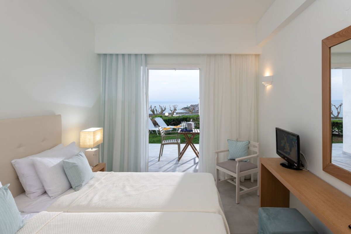 Maritimo Beach Hotel