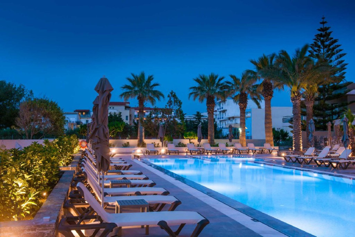Petousis Hotel and Suites (Crete)