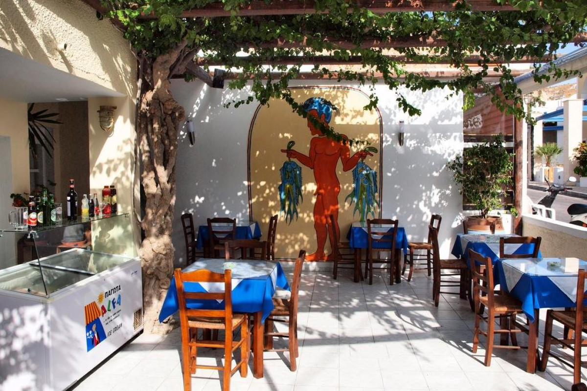 Narkissos 2* (Kamari - Santorini)