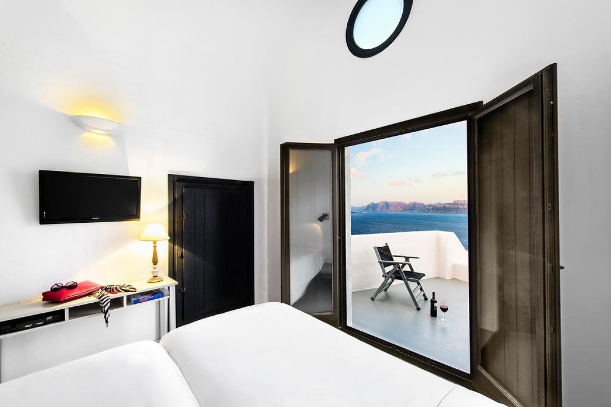 Ambassador Aegean Luxury Hotel Suites (Akrotiri - Santorini)
