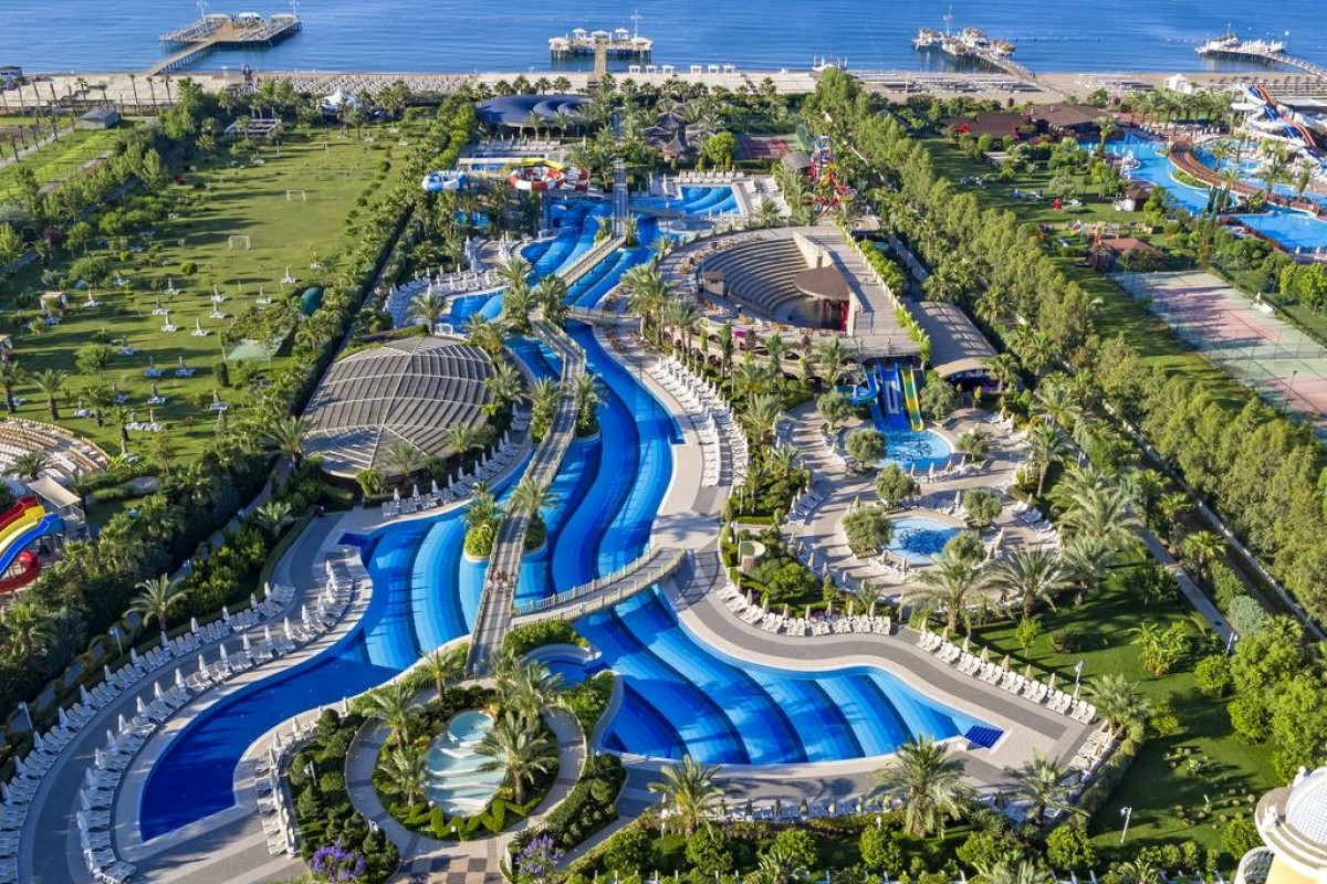 ROYAL HOLIDAY PALACE