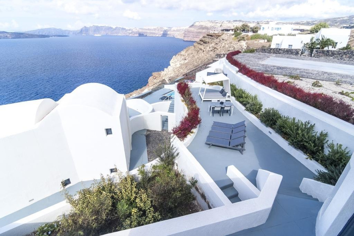 Ambassador Aegean Luxury Hotel Suites (Akrotiri - Santorini)