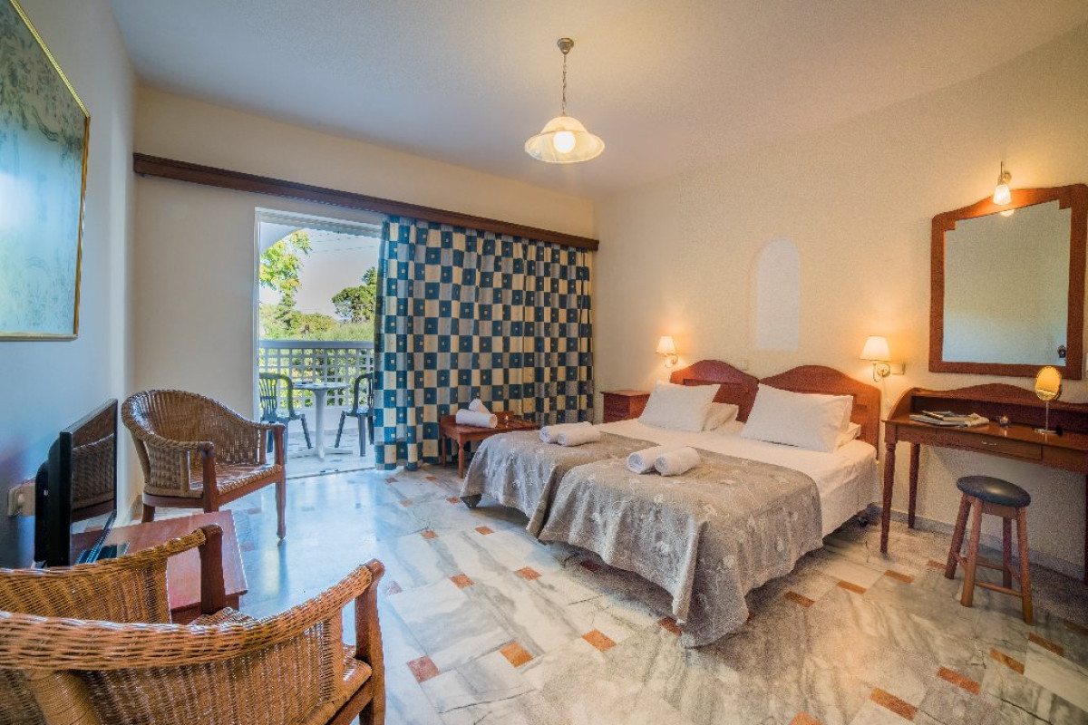 Ilaria Hotel (Kalamaki CR)