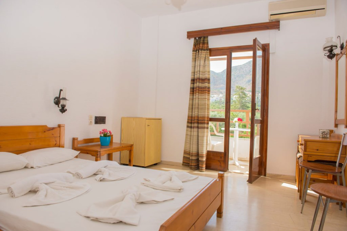 VELISSARIOS HOTEL