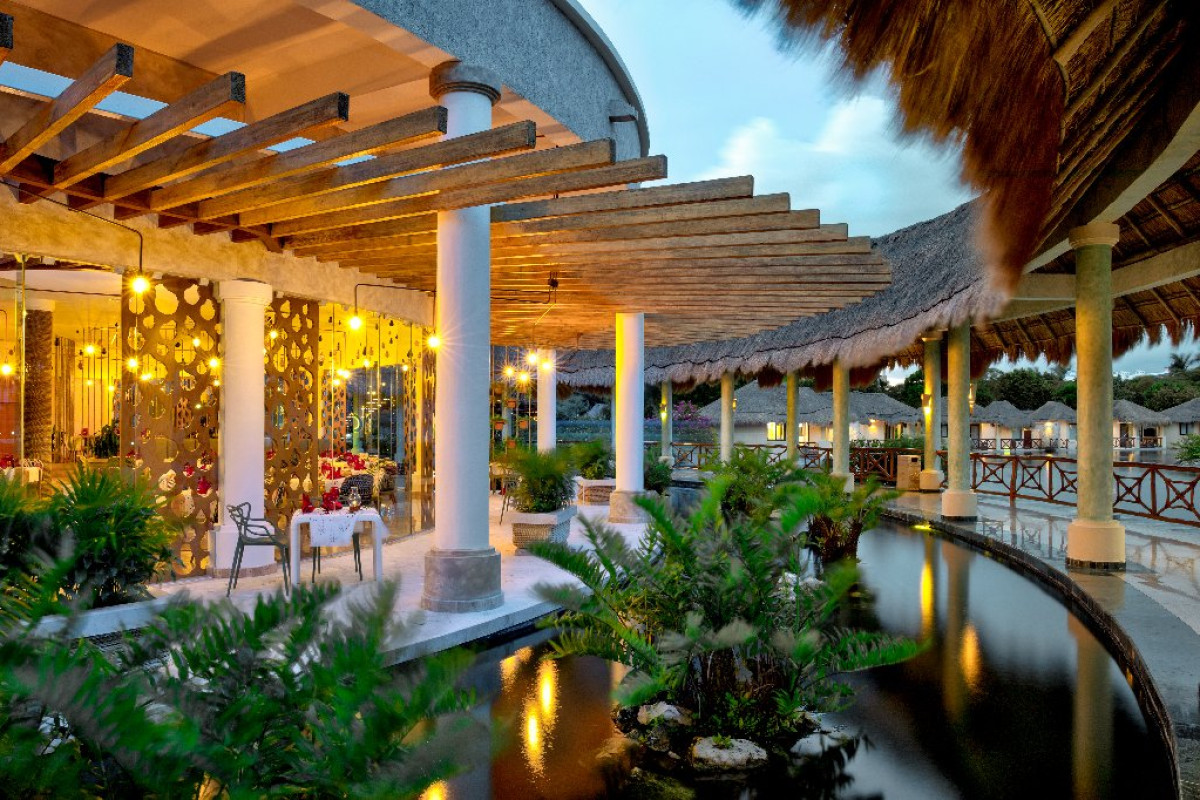 Grand Palladium White Sand Resort and Spa