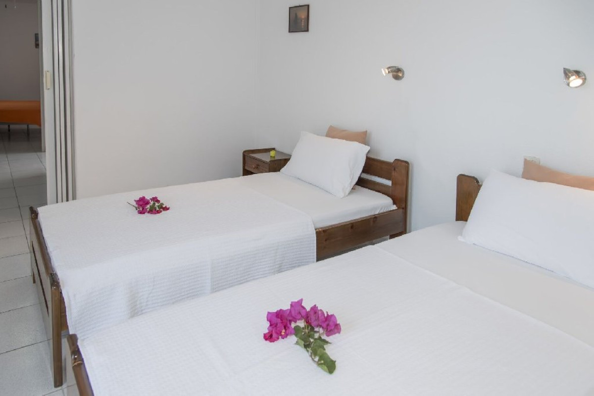 Heliovasilema Studio - Pollonia (Milos)