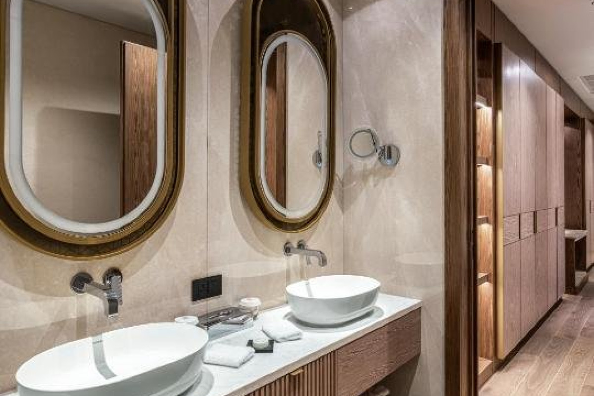 BAYOU VILLAS BY LARA BARUT COLLECTION
