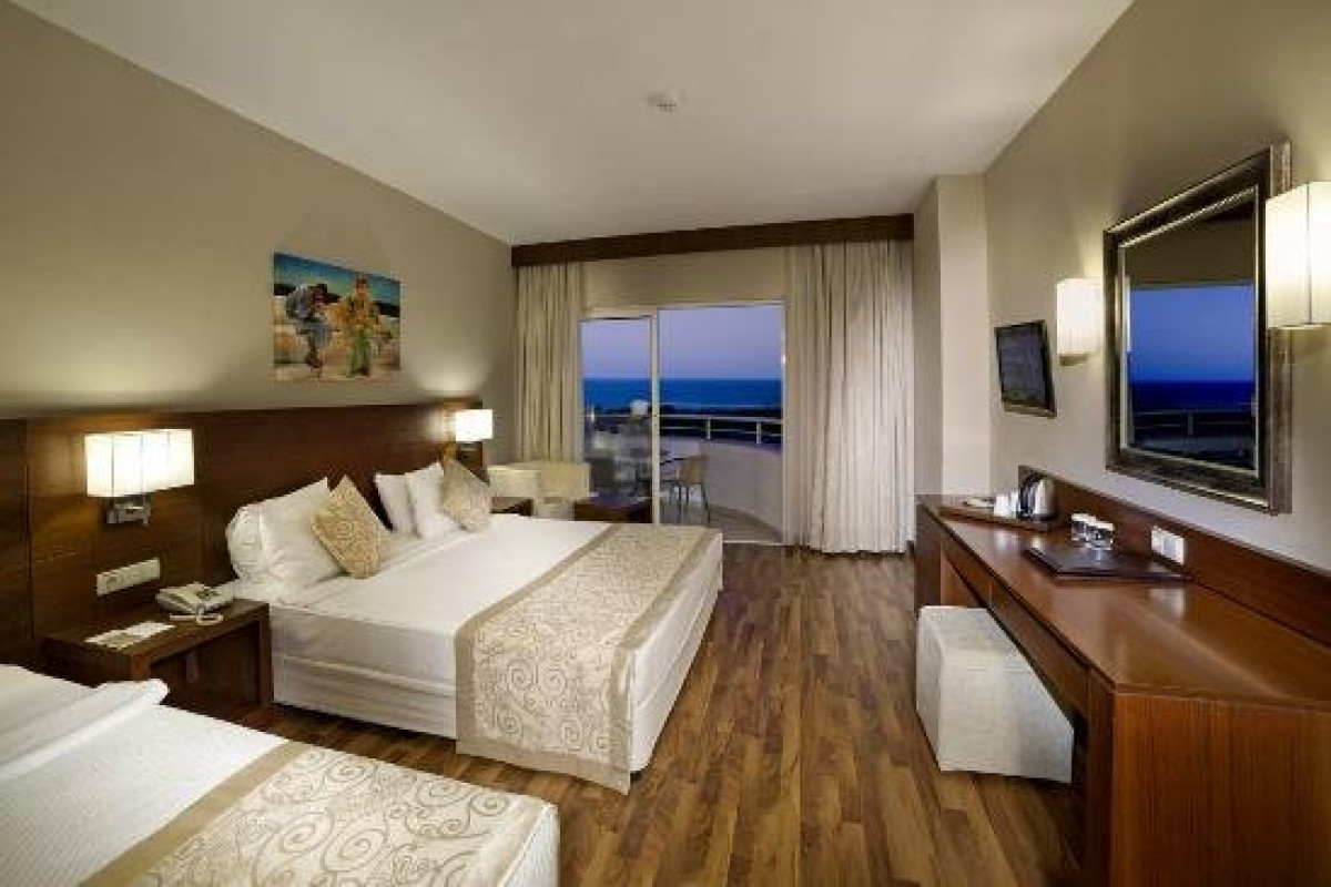 ROMA BEACH RESORT (+15 ADULT ONLY)