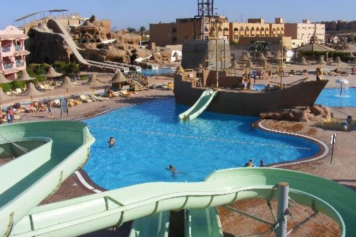 Parrotel Aqua Park Resort