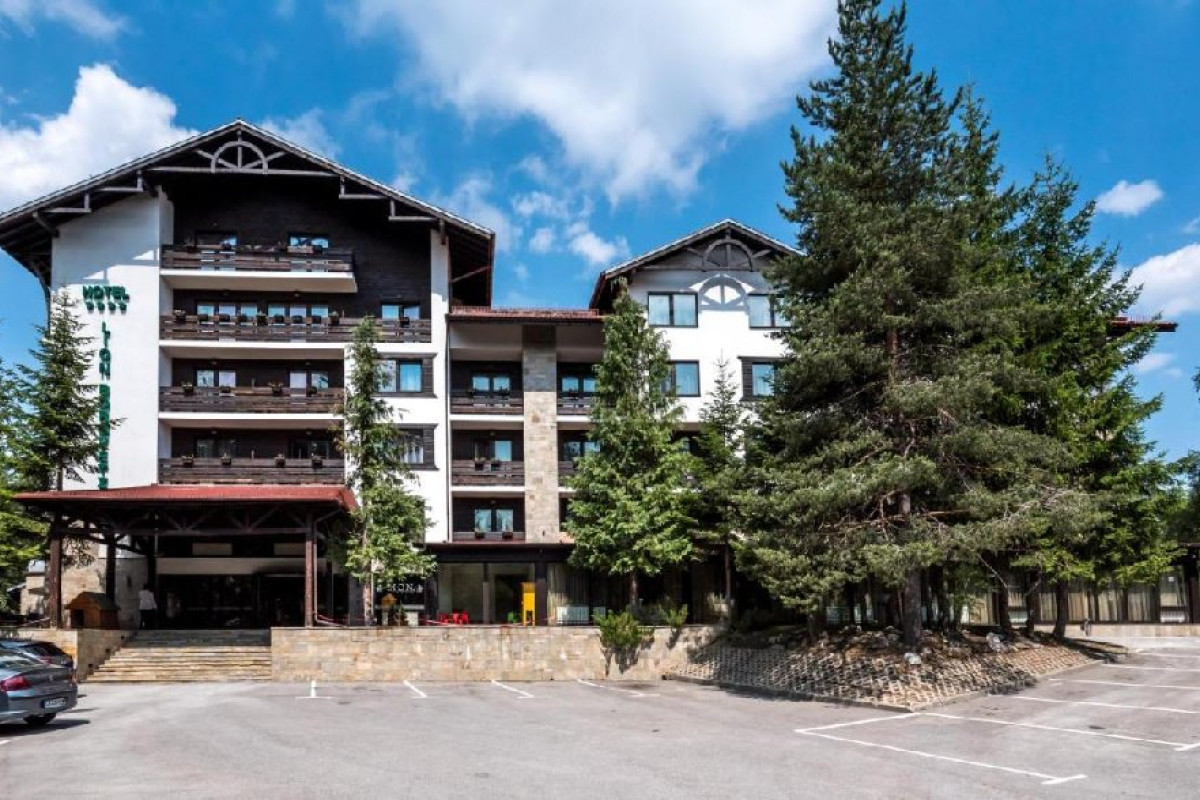 LION Borovets