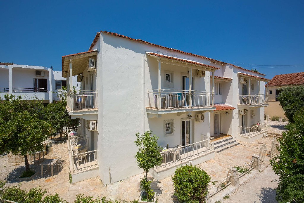 Paralia Studios (Kavos)