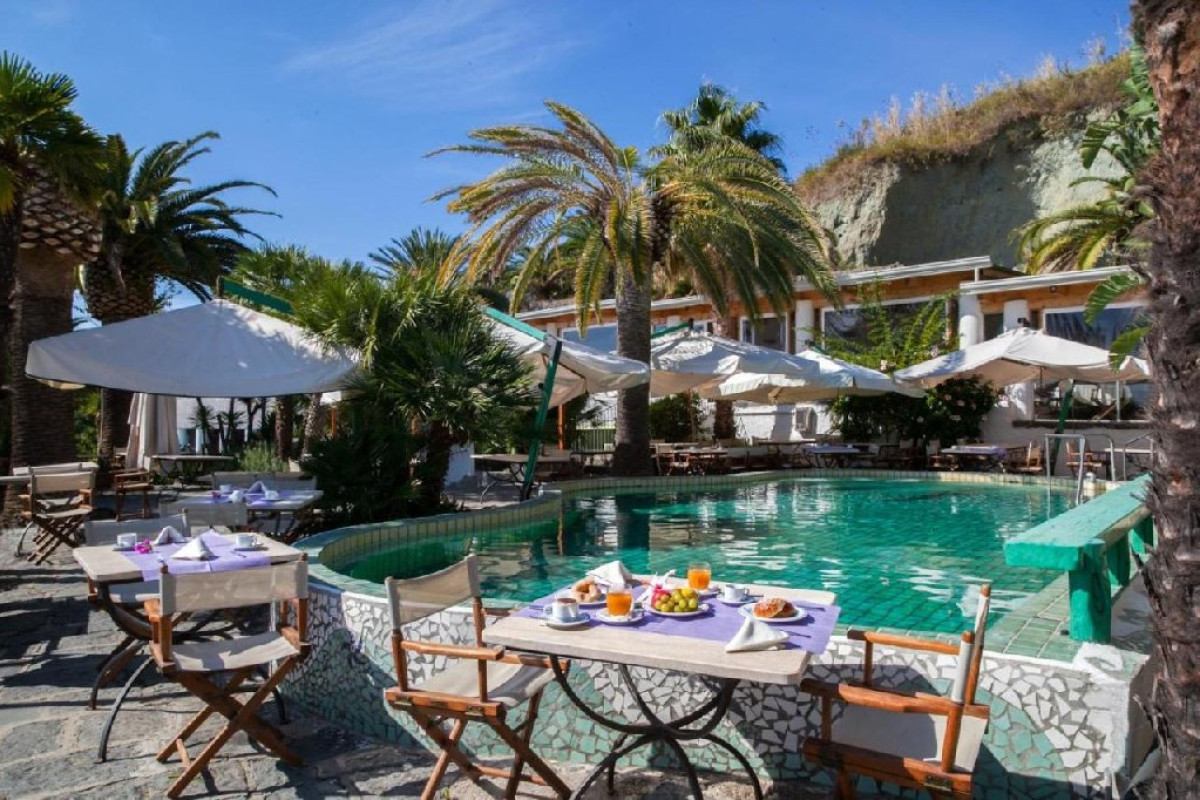 Hotel Romantica Resort and Spa