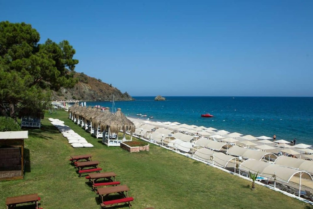 FUN AND SUN CLUB SAPHIRE