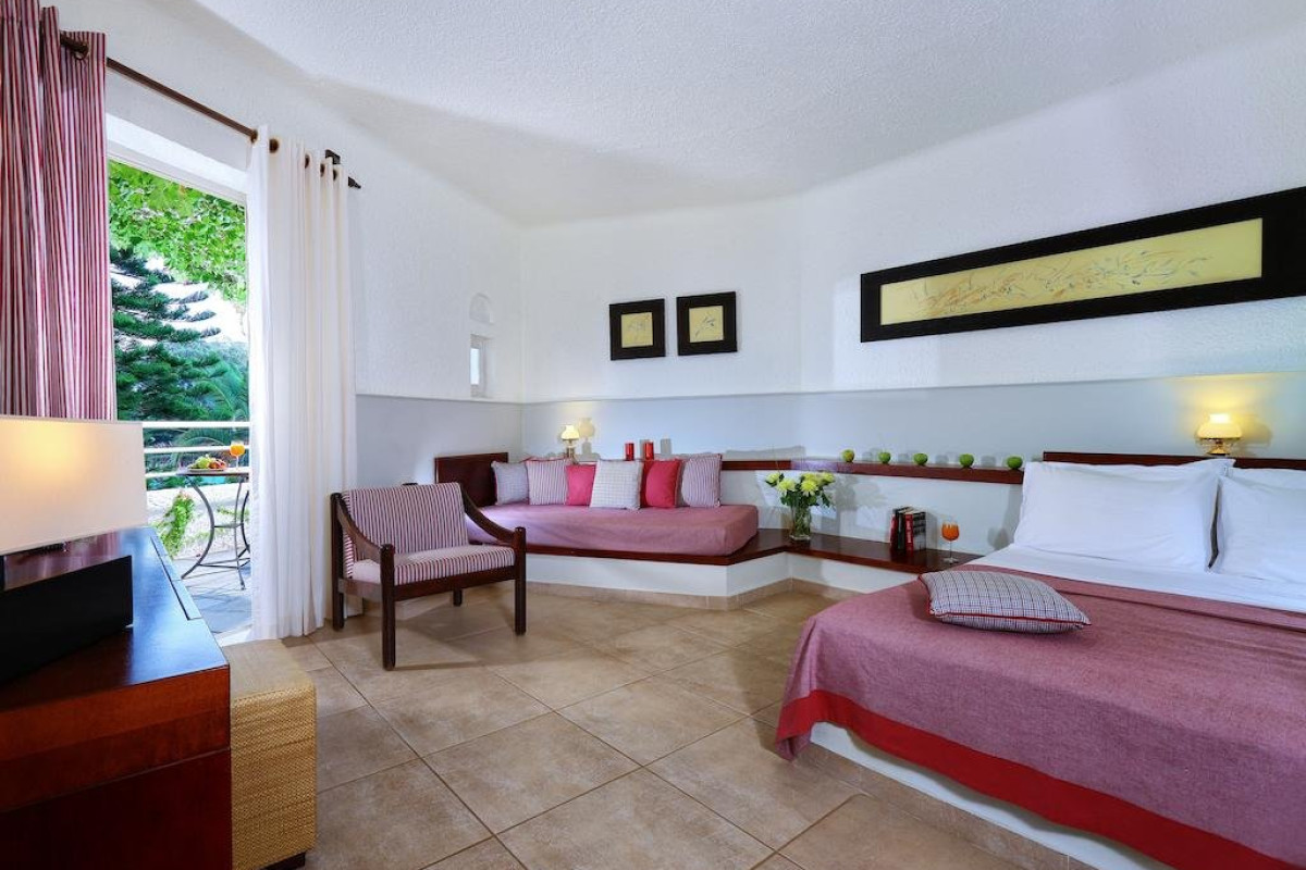 Apollonia Beach Resort and Spa (K)