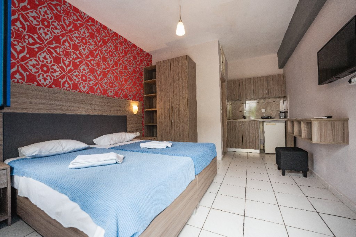 Parthenon Studio Apartments, Anaxos
