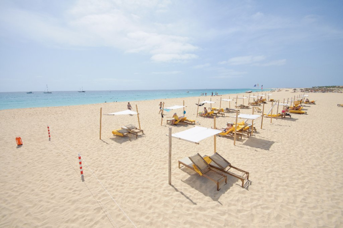 Oasis Atlantico Salinas  Sea