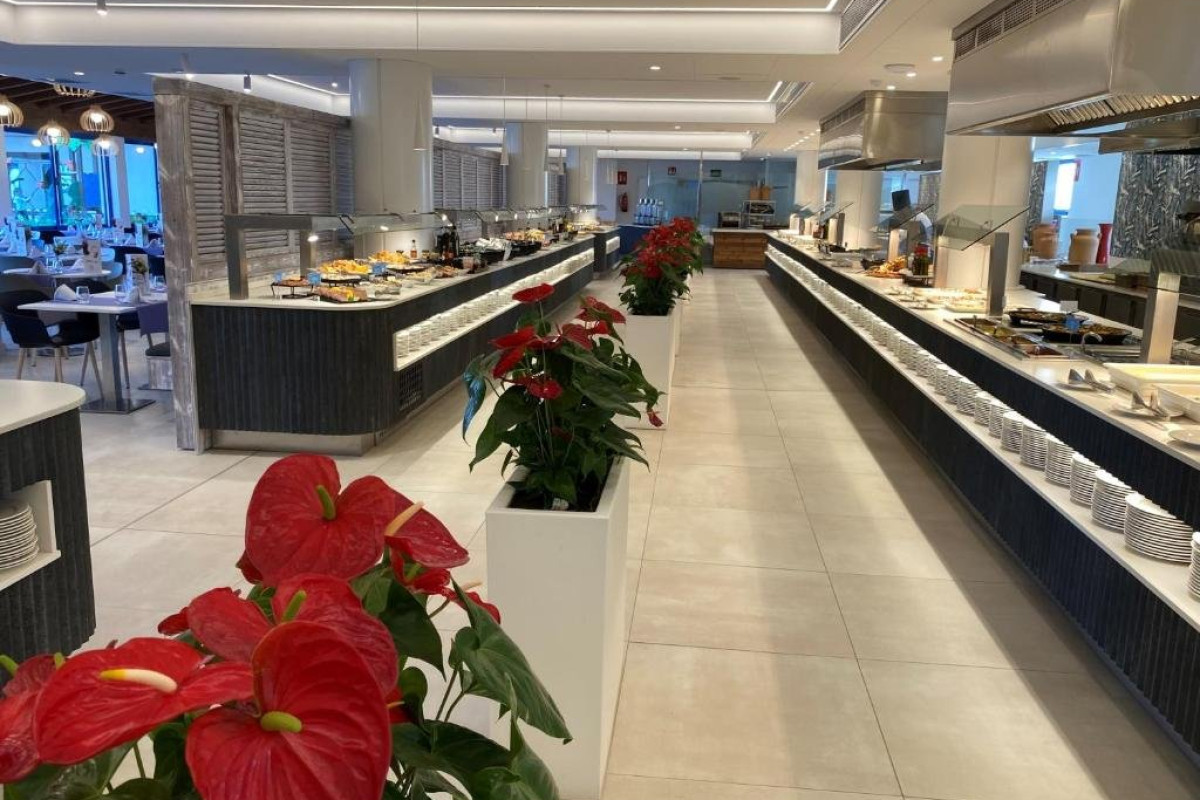TAHITI PLAYA AND SUITES (Santa Susanna)