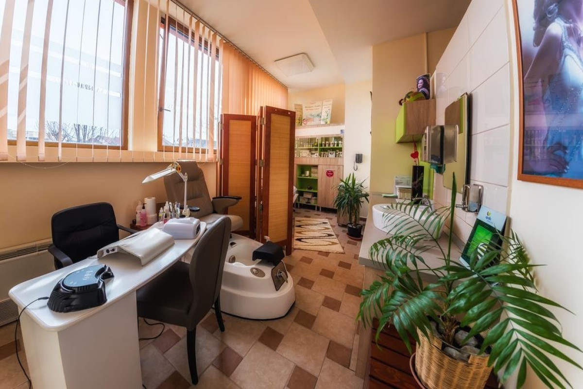 APOLLO WELLNESS CLUB