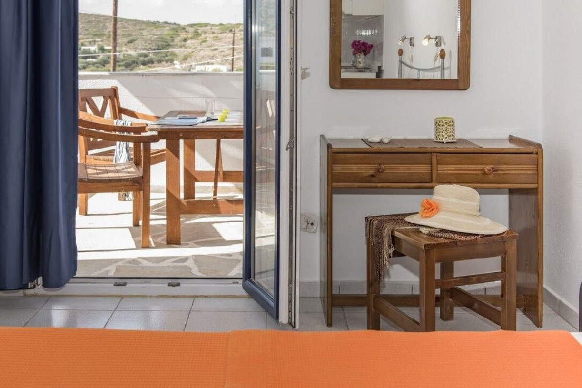 Heliovasilema Studio - Pollonia (Milos)