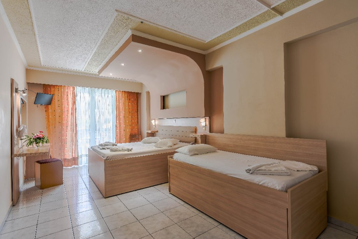 Zante Plaza Hotel and Apartments