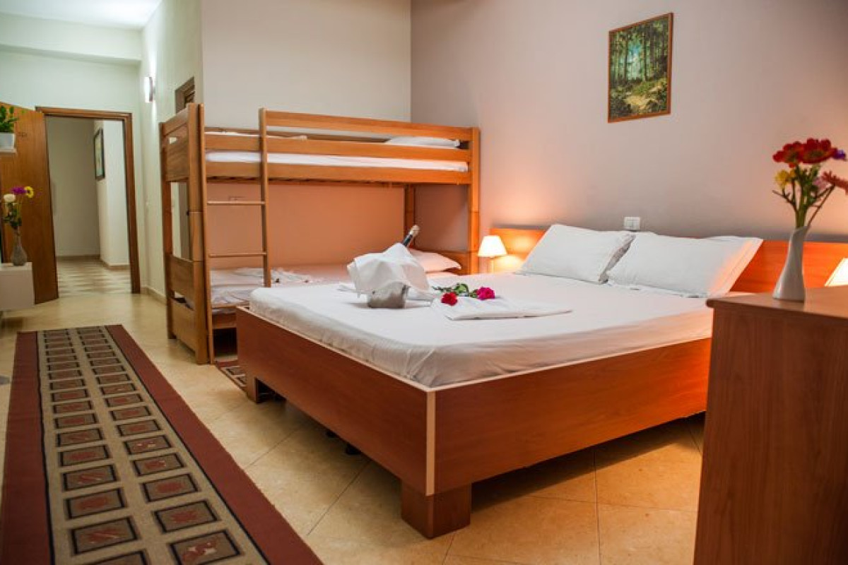 Vila Verde (Durres)