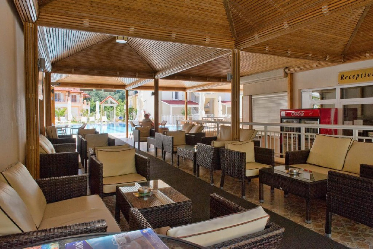 Elena Hotel - Apartments (Parga)
